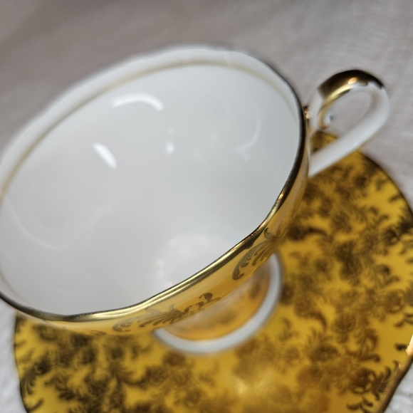 Aynsley England Bone China Cup and Saucer YELLOW GOLD White Gold RARE - Picture 2 of 16